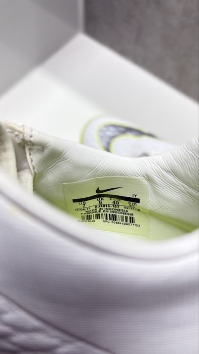 Buty Hypervenom rozm 40 halowki