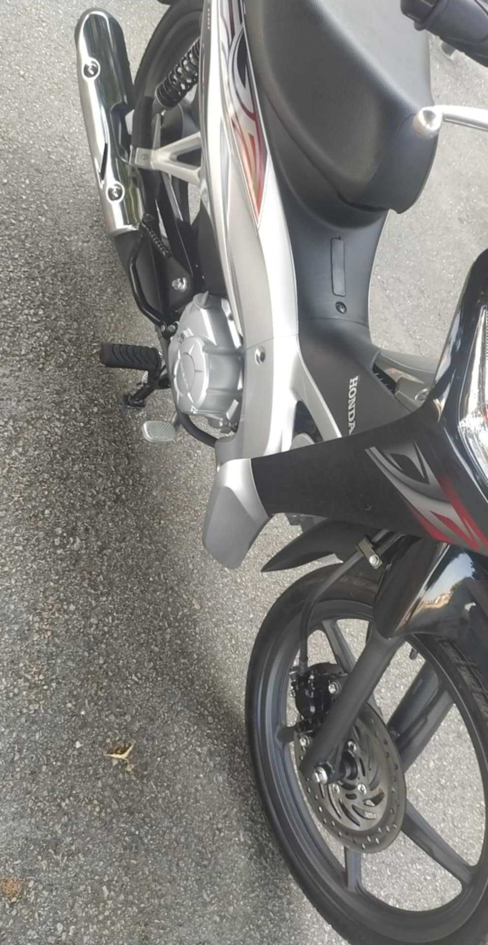 Scooter Honda Bizz Wave 110 cm3.Igual a nova (1000kms)