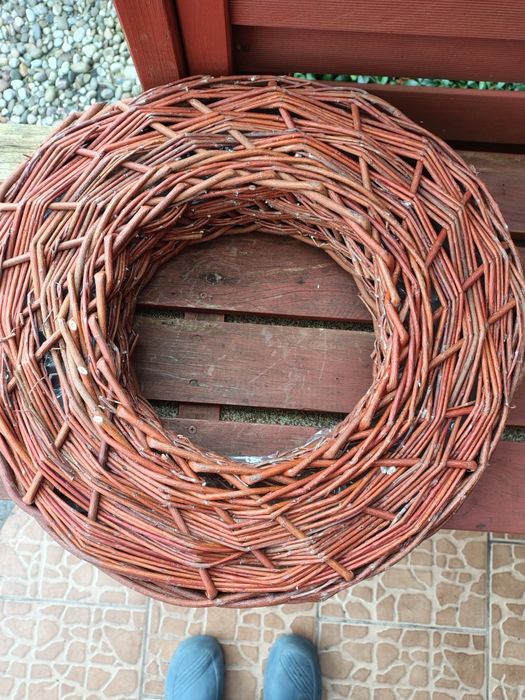 Skrzynka wiklinowa na kwiaty