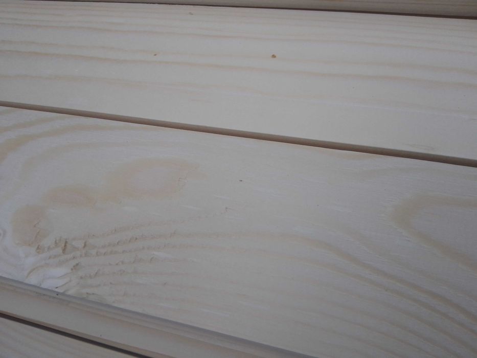 Deska heblowana 130x9 cm, świerk, nowa