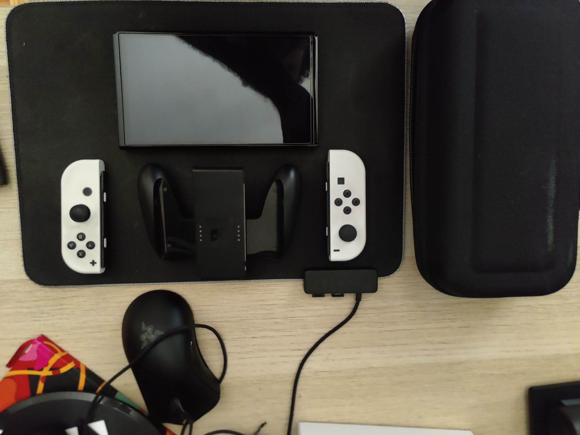 Nintendo Switch Oled + Case + Jogos