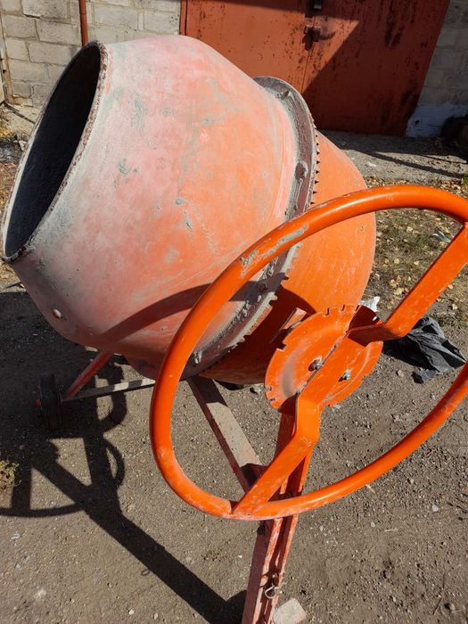 Бетономешалка Кентавр БМ -180