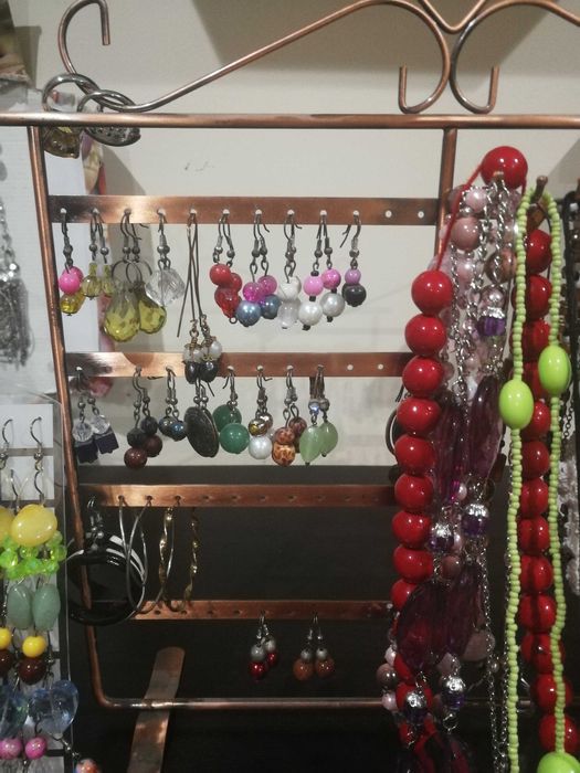 Biżuteria kolczyki bransoletka naszyjniki wisior