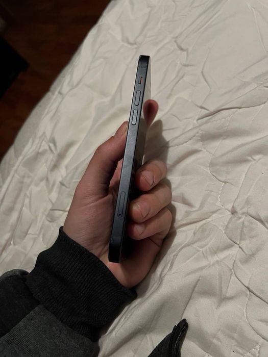 IPhone 12 64gb новая батарея