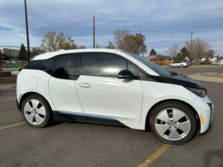 BMW i3      2016
