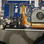 motherboard de um HP 15-da, processador i5-8250, testada sem anomalia