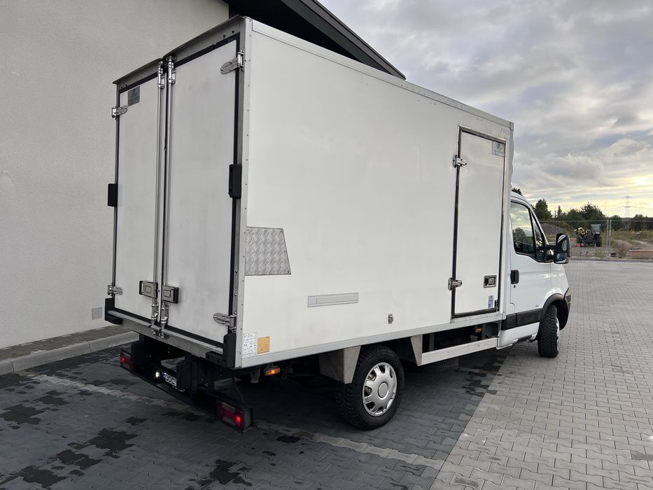 Iveco Daily 35s12 chłodnia izoterma FV23%