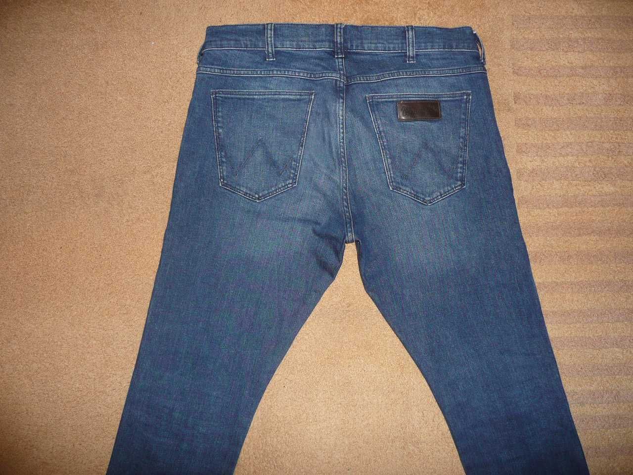 Spodnie dżinsy WRANGLER W34/L32=46/102cm jeansy