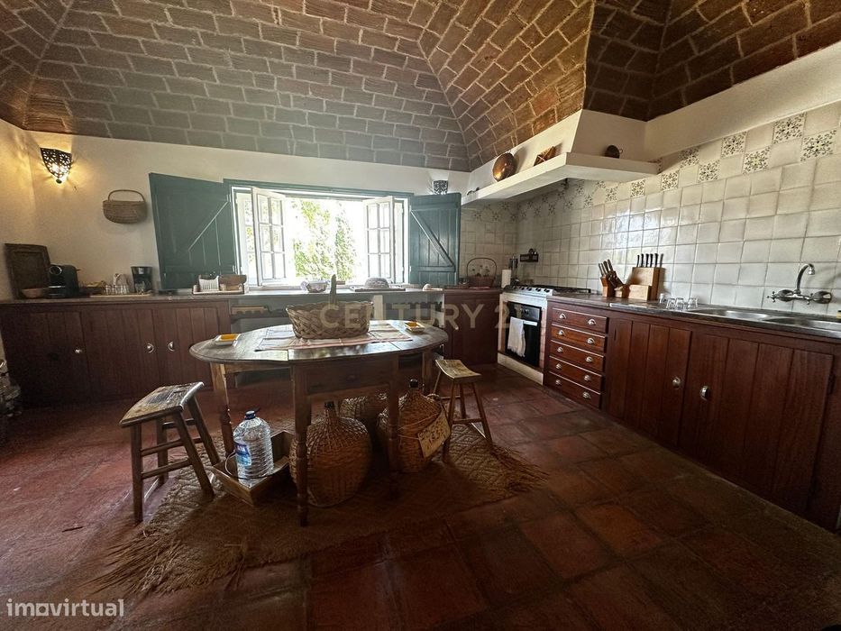 Moradia T5 no Estilo Alentejano – Mora, Alentejo