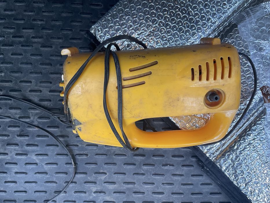 Пилесос автомобільний