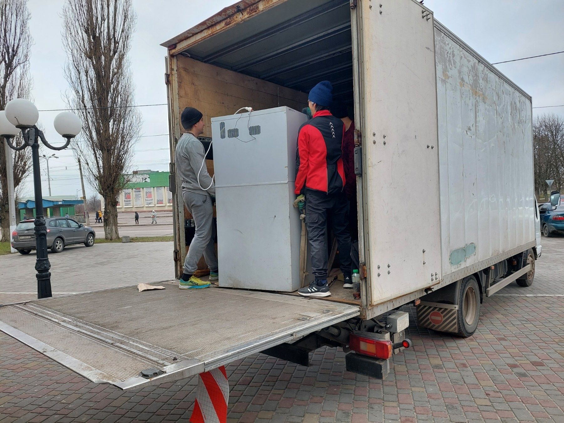 Автоперевезення вантажів до 3.5 тонн + гідроборт 750 кг. + рокла