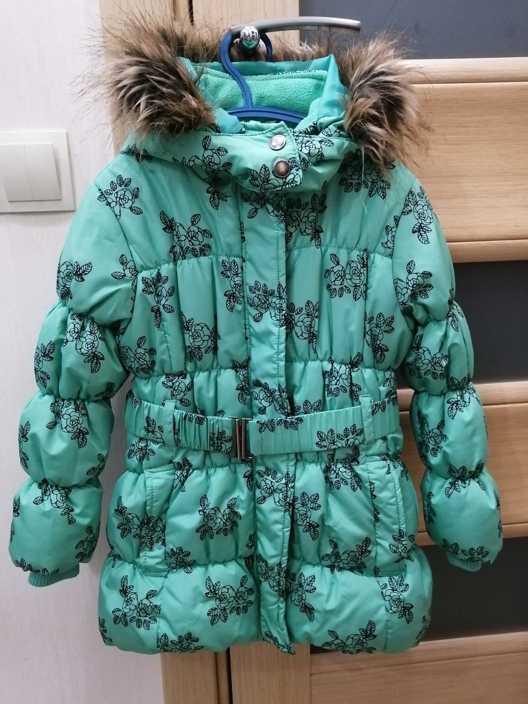 Курточка - пальто на девочку 104-110