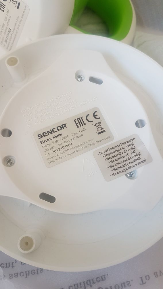 Czajnik bezprzewodowy Sencor 1 litr