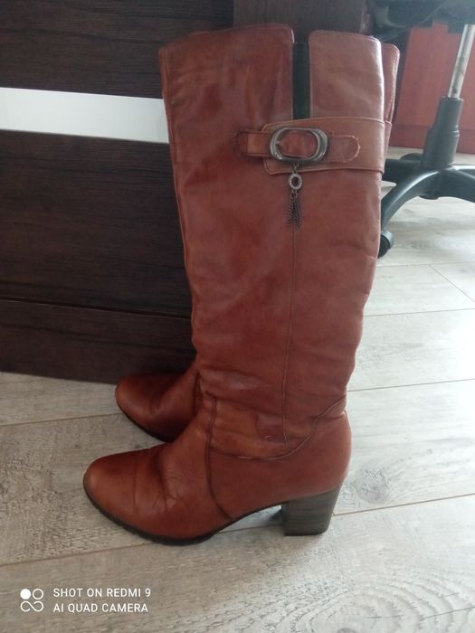 Чоботи зимові, шкіряні.