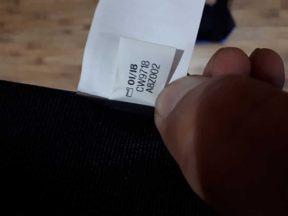 Футбольные щитки adidas X Lite CW9718