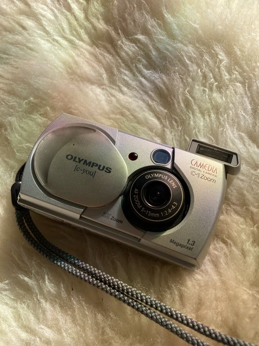 Aparat cyfrowy kompaktowy Olympus Camedia C-1 zoom vintage