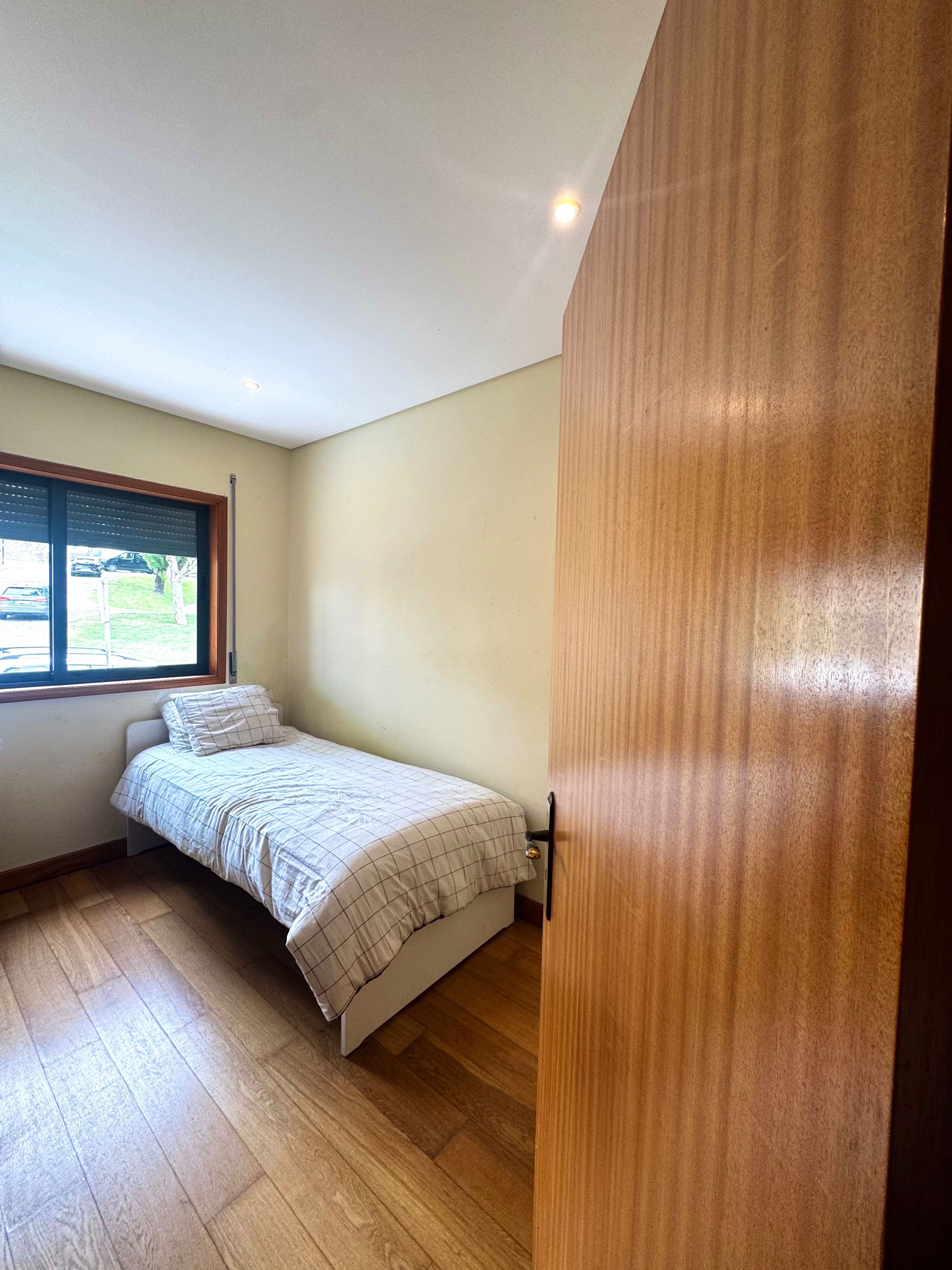Quarto Individual - Leça da Palmeira