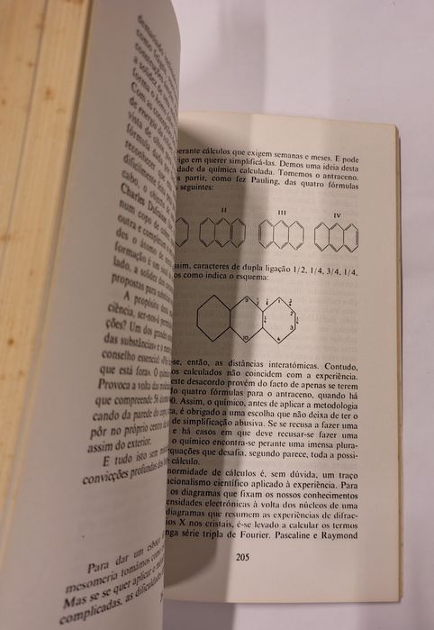 O materialismo racional, de Gaston Bachelard