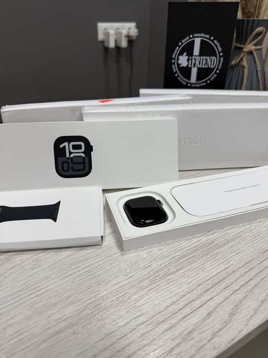New open/box apple watch 10 series 42mm jet black,