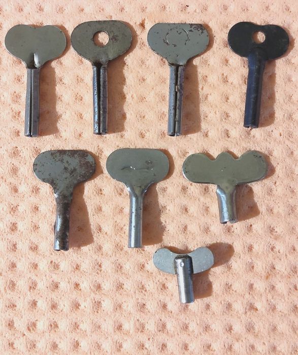 Ключики для механизмов.