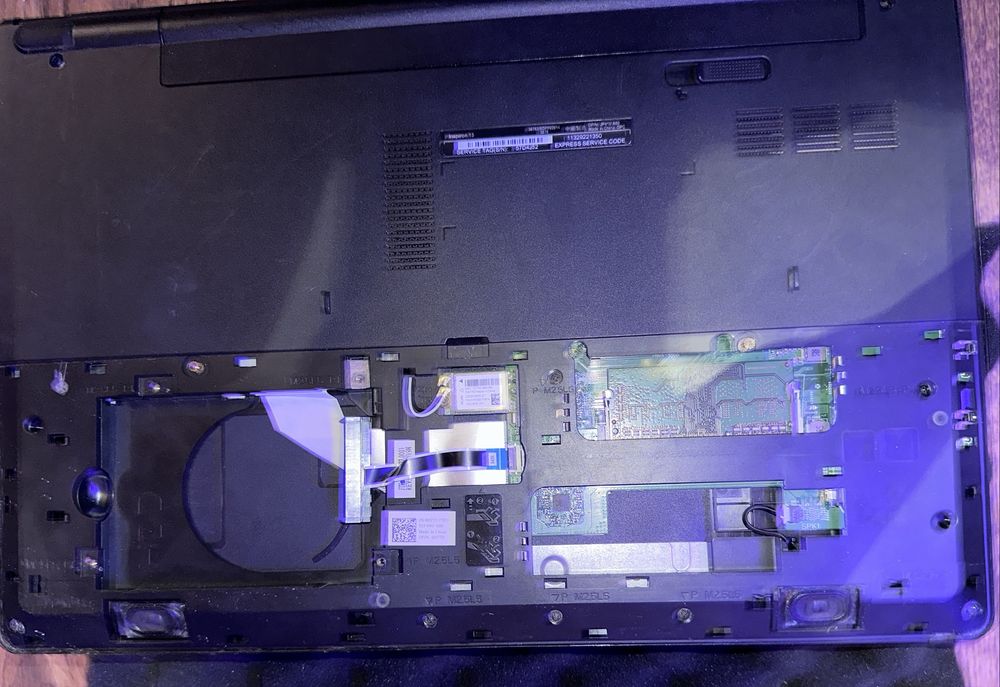 ноутбук DELL на запчастини або під ремонт