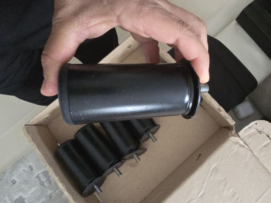 Pernas / patas sommier / cama / sofás