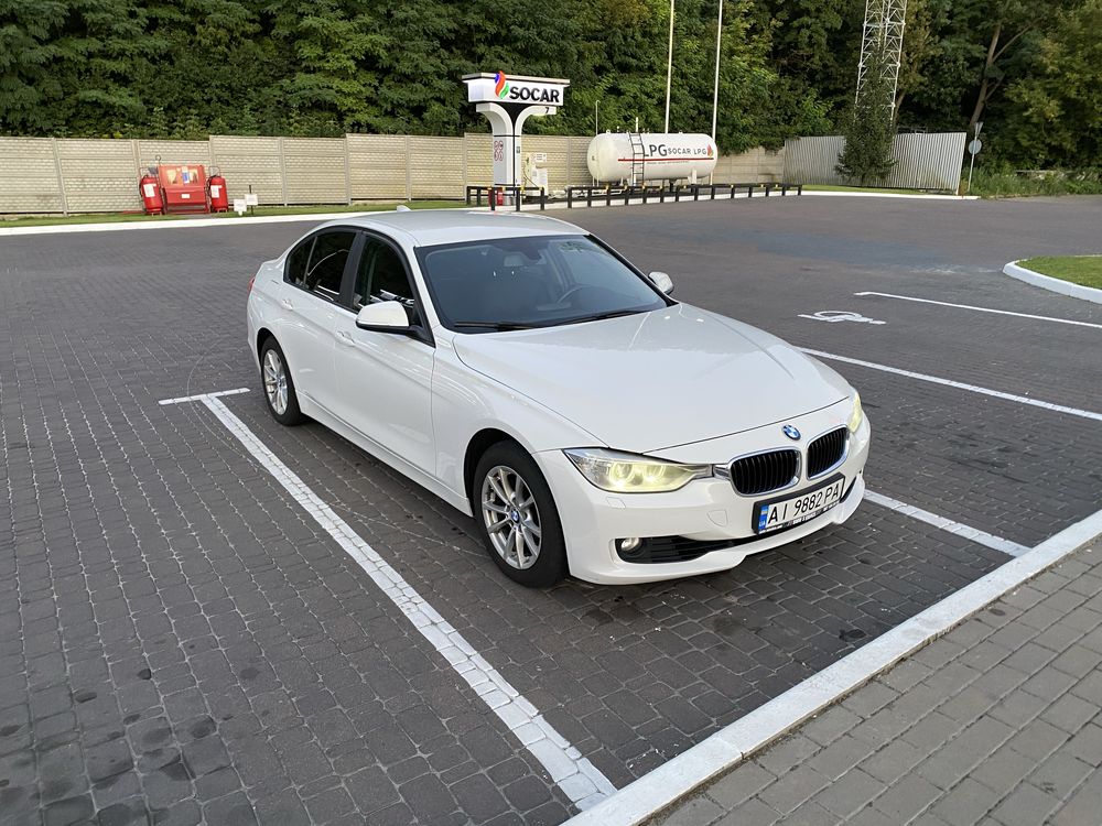 BMW f30 320i офіціал в рідній фарбі
