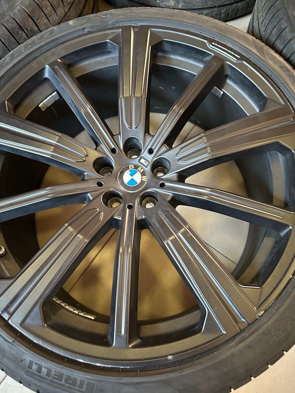 Диски R22 Performance BMW x5 g05, x6 g06, x7 g07