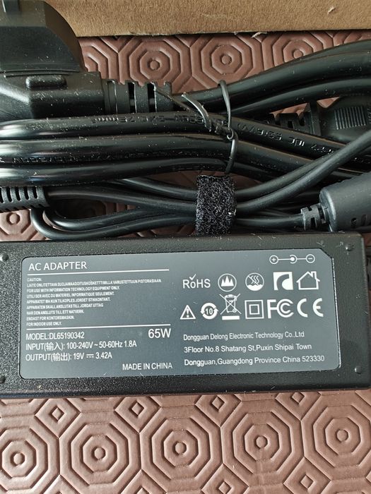 Carregador de portátil de 65w