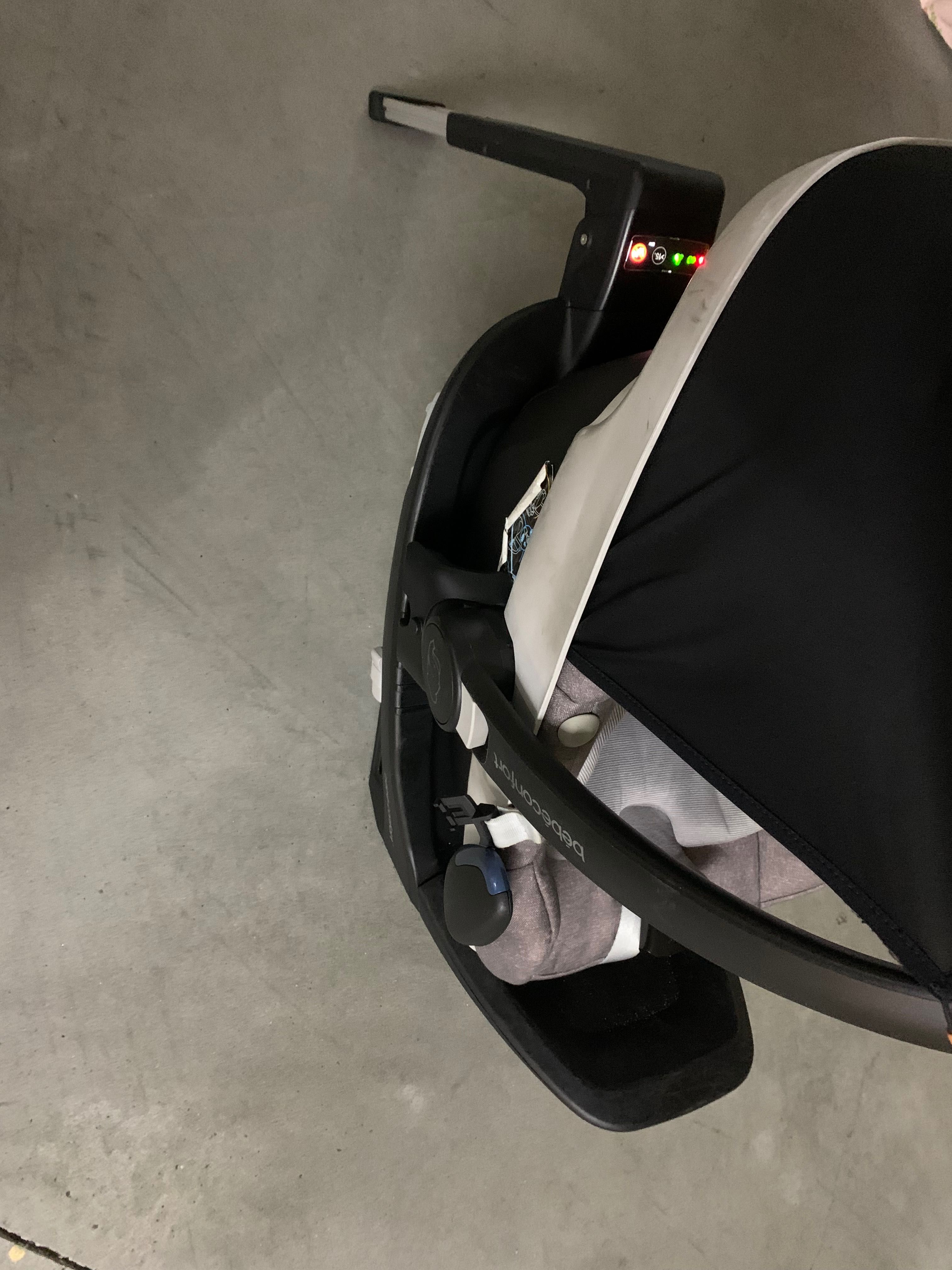 Isofix +Cadeira auto bebé conforte Pebble Pro i-size