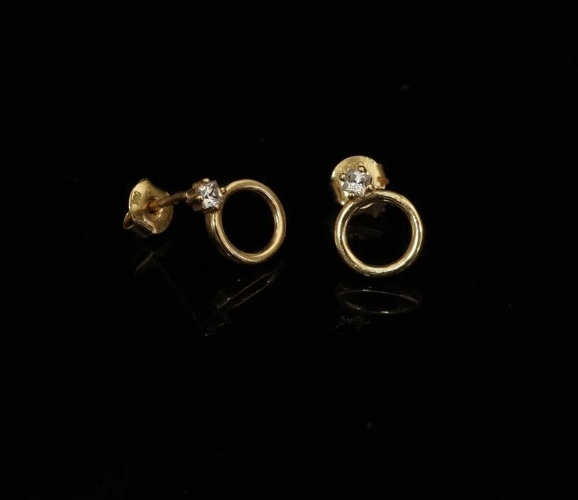 Złoto 585-złote kolczyki kółka z cyrkonią na sztyft