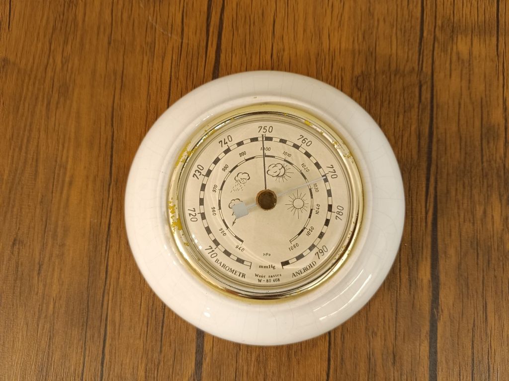 Barometr porcelanowy z lat 60-80, sprawny, VINTAGE / PRL / RETRO