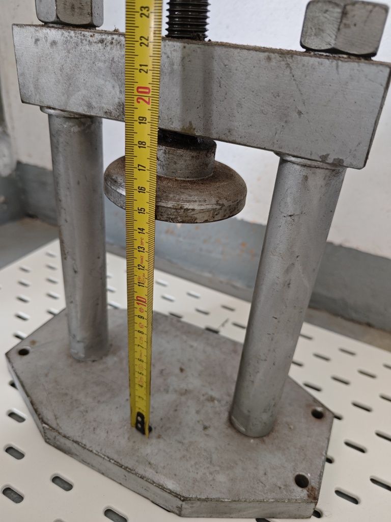 Prasa ręczna wys robocza 15cm