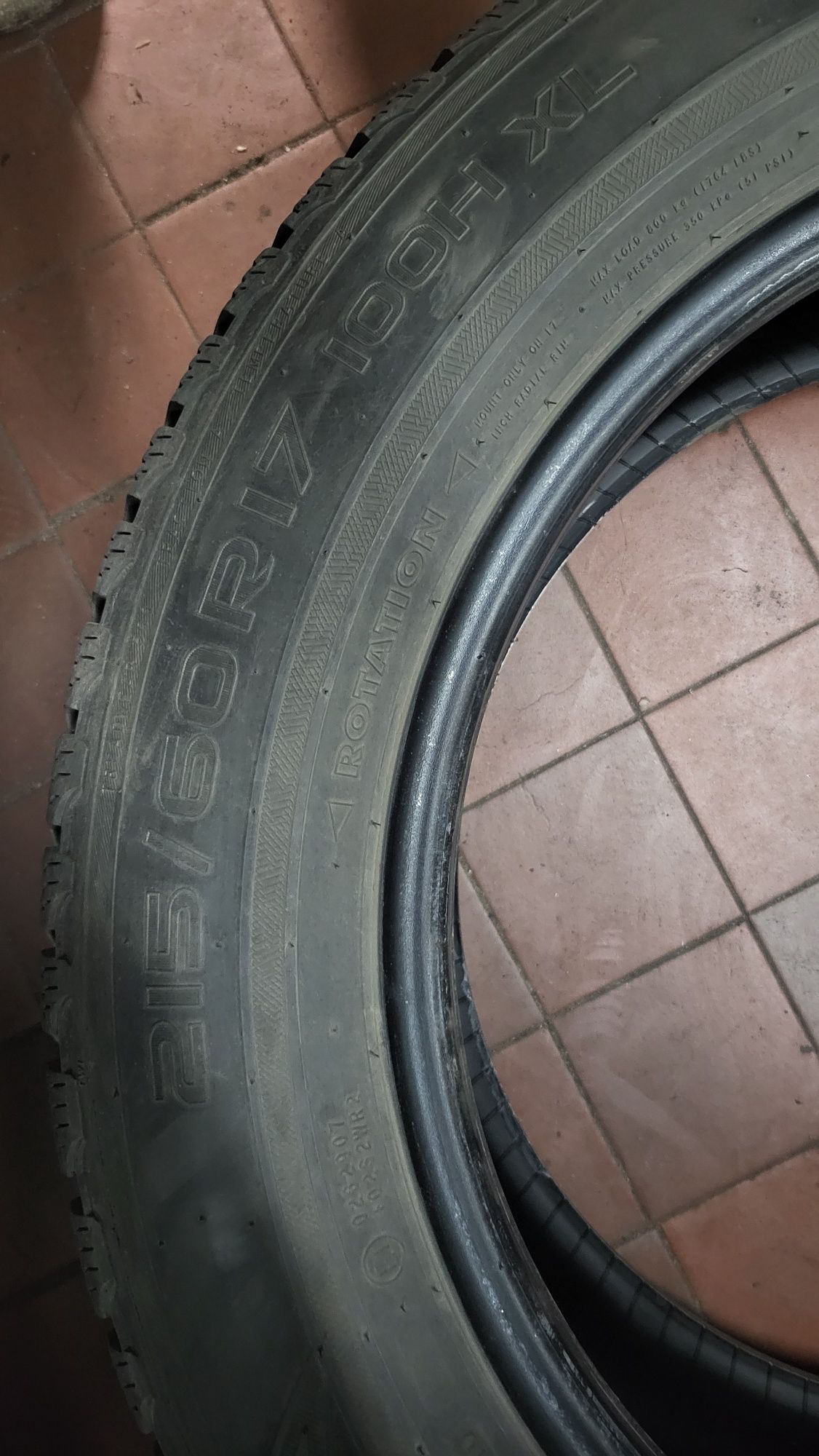 215/60/R16 opony zimowe Nokian np Toyota  C-HR