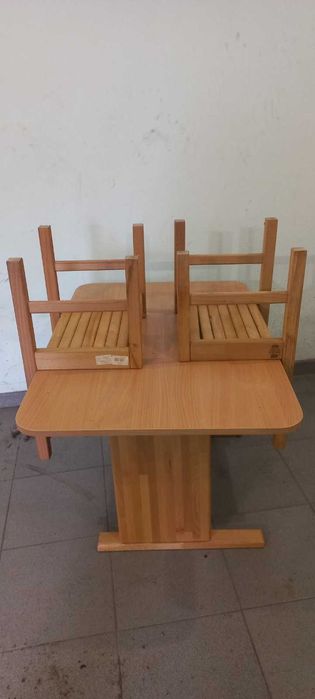 парта шкільна дитяча зі стільцями