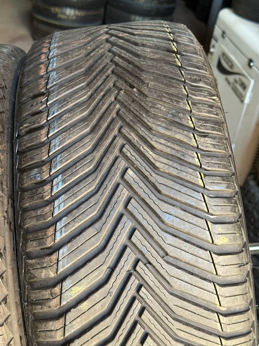 Шины БУ 255 40 R 20 Michelin Cross climate 2 резина всесезонная