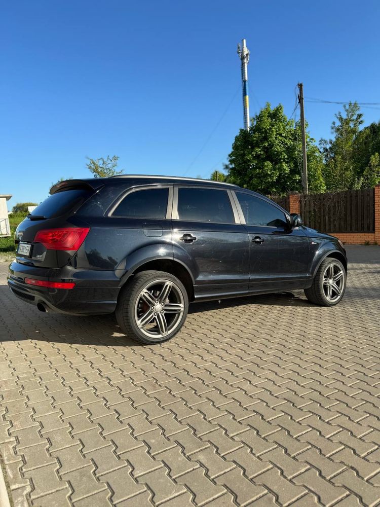 Audi Q7 3.0 tfsi Prestige