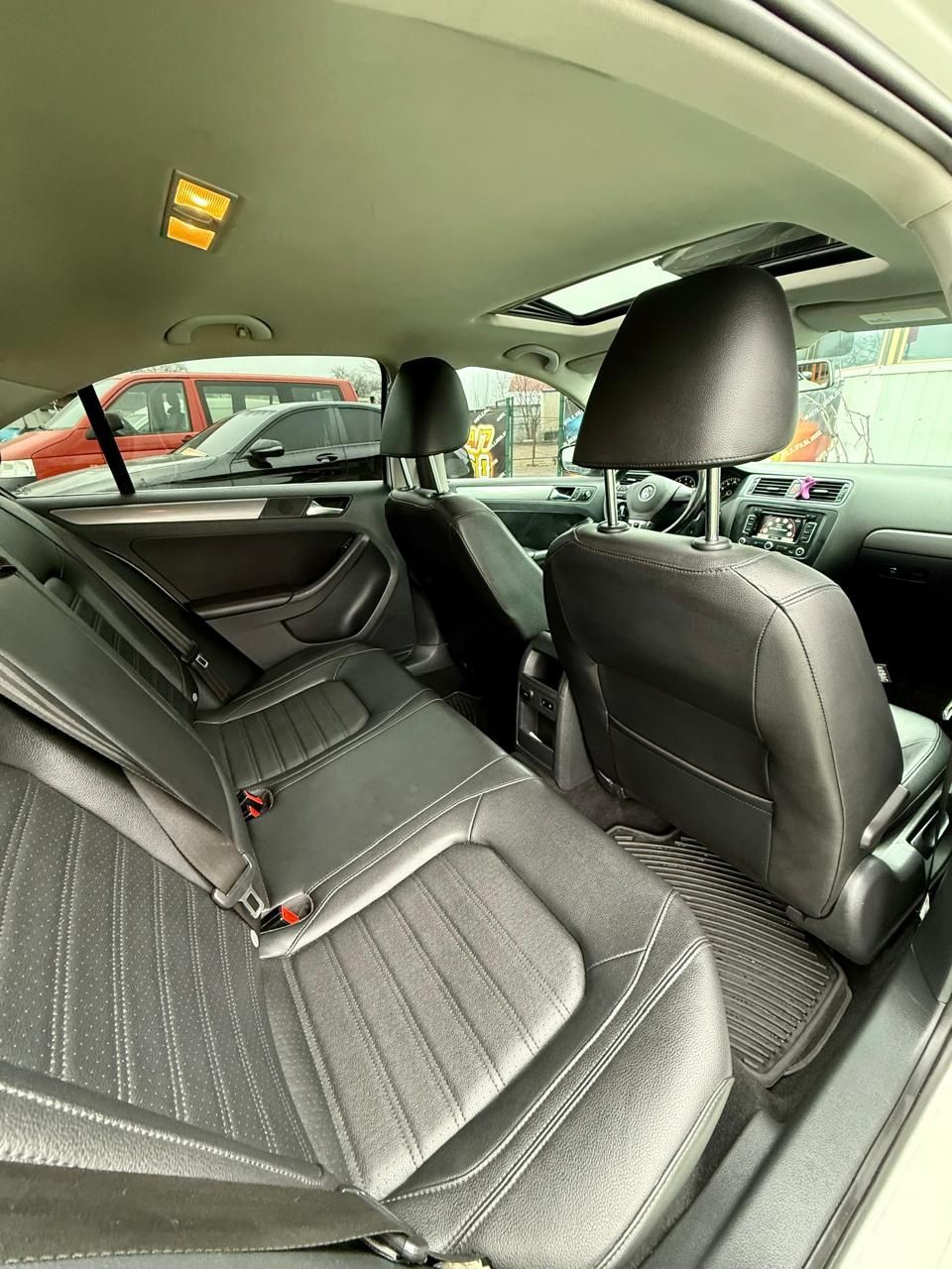 Volkswagen Jetta 2.5 SE 2012 торг