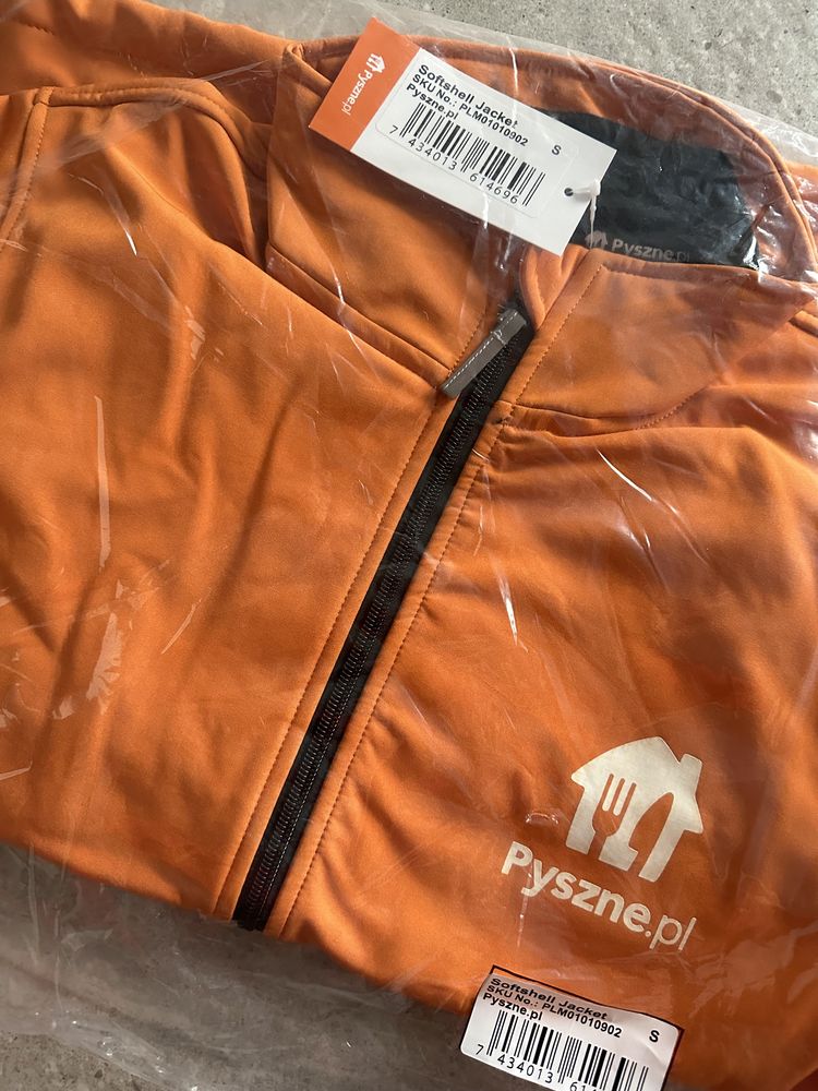 Kurtka softshell pyszne.pl kurtka na dowóz dostawca delivery