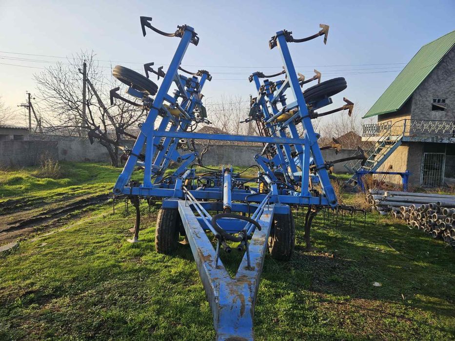 Культиватор КГШ-7.9, чотирьохрядний, зубова гребінка, коток, 2012 р.в.