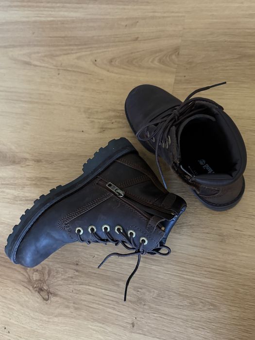 Шкіряні фірмові черевики