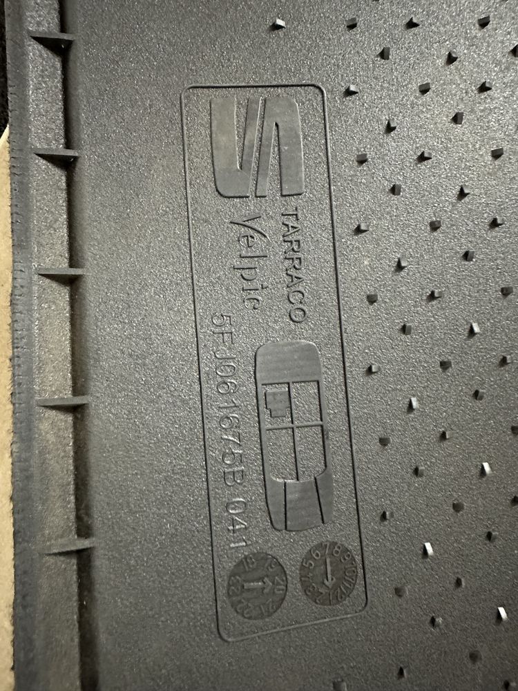 Задні килимки vw tiguan 2 allspace,seat tarraco