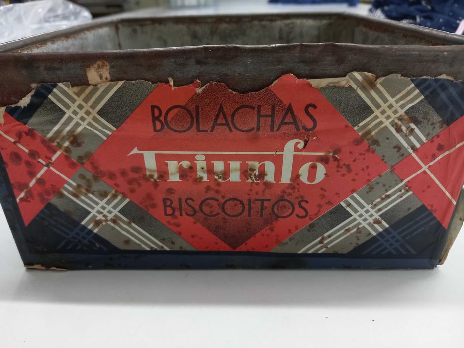 Lata antiga de bolachas Triunfo