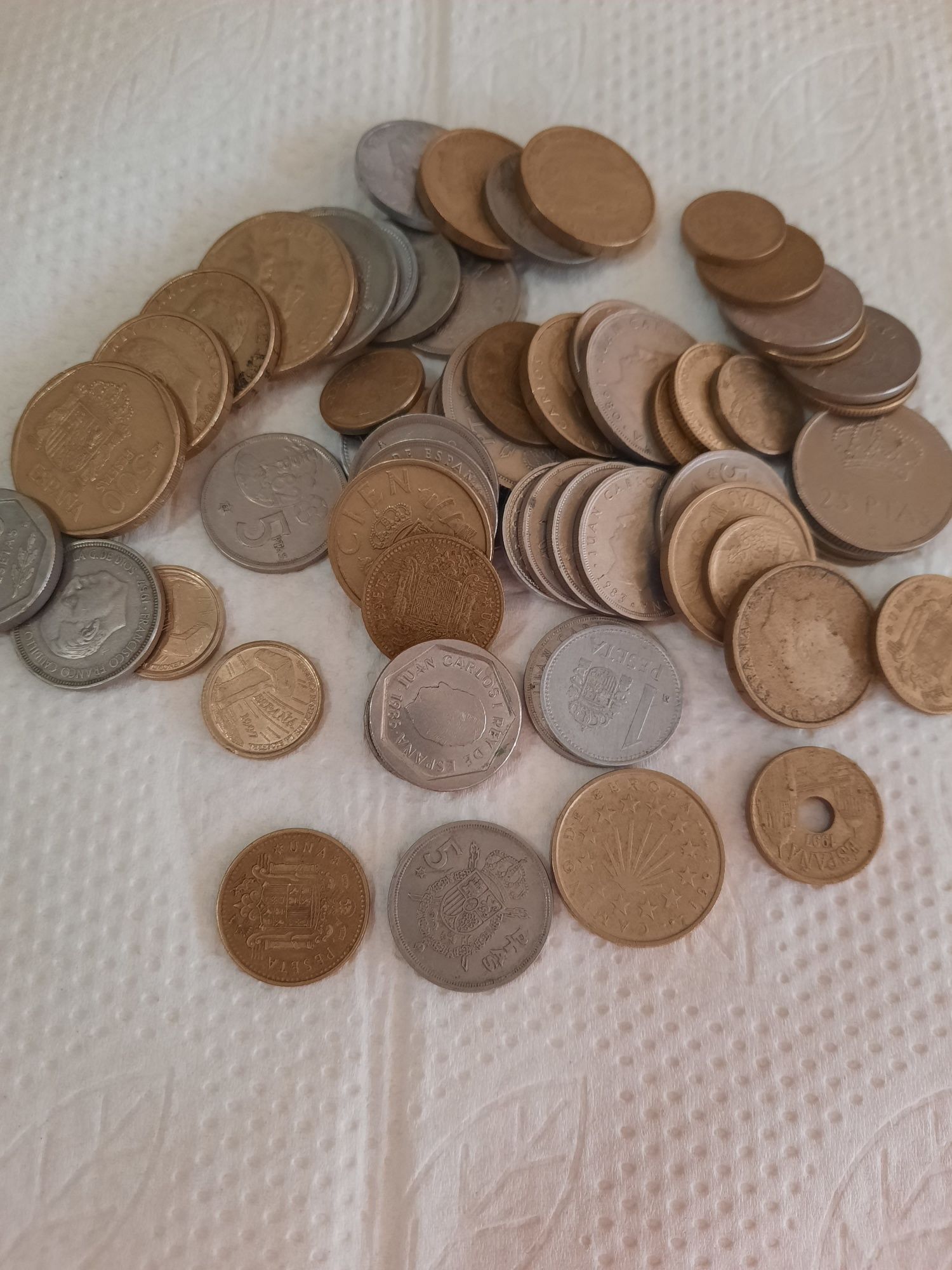 60 Moedas espanholas Pesetas antigas variadas