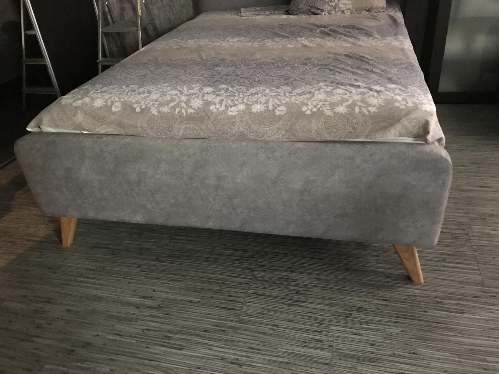 Ліжко полуторне дерев'яне