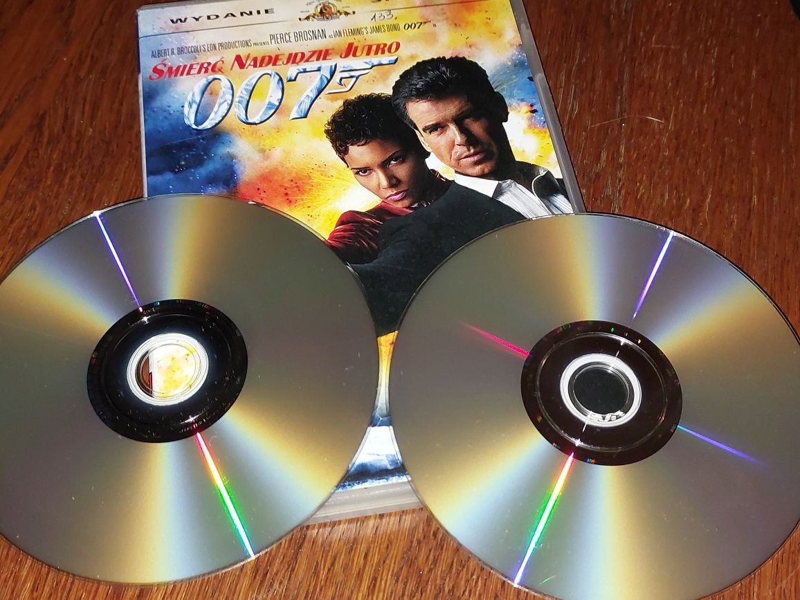 DVD Śmierć nadejdzie jutro Pierce Brosnan BOND 007 Wyd.Spec. 2DVD=30zł