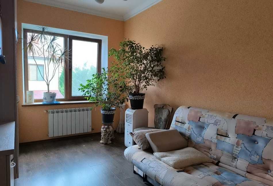 Продам дуплекс с ремонтом, гаражом, участком! seg-01