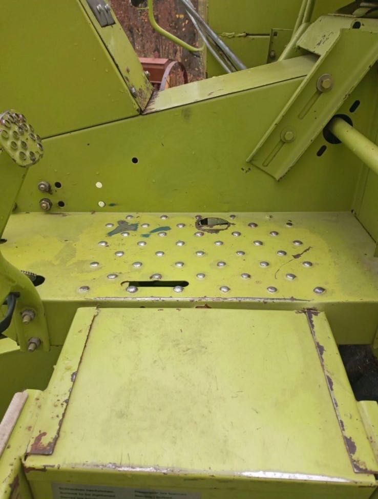 Продам зернозбиральний комбайн claas compact 30