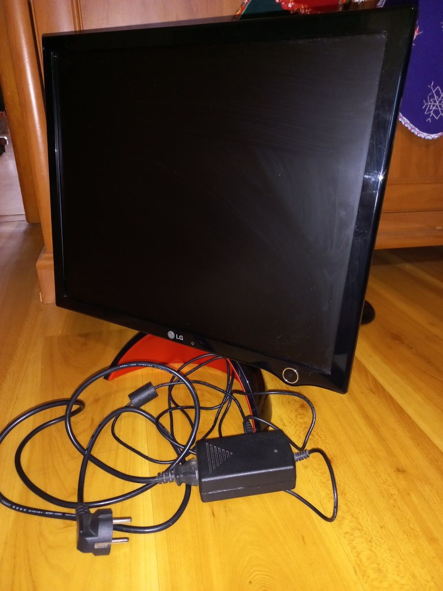 Монітор LG flatron 19