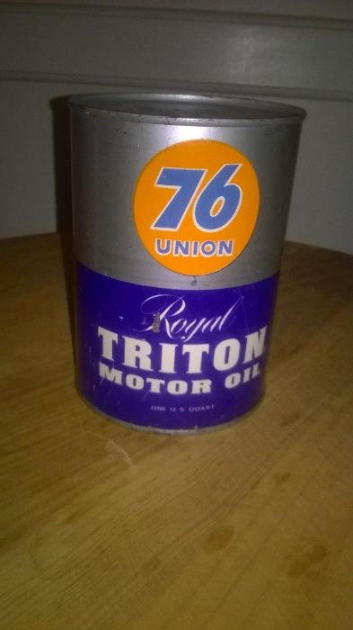 Vintage Triton 76 Motor Oil